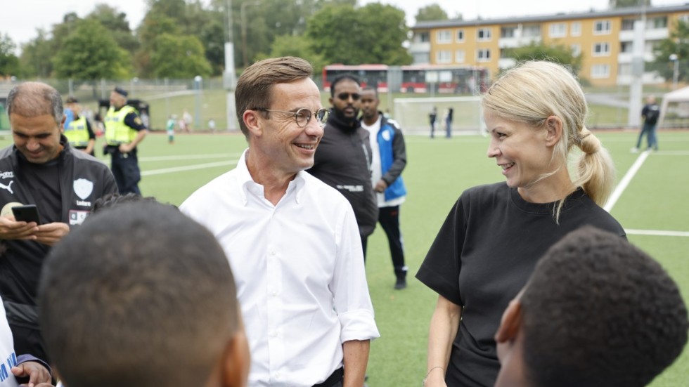 Moderaternas partiledare Ulf Kristersson och Stockholms finansborgarråd Anna König Jerlemyr vill förebygga brott med en satsning på idrott.