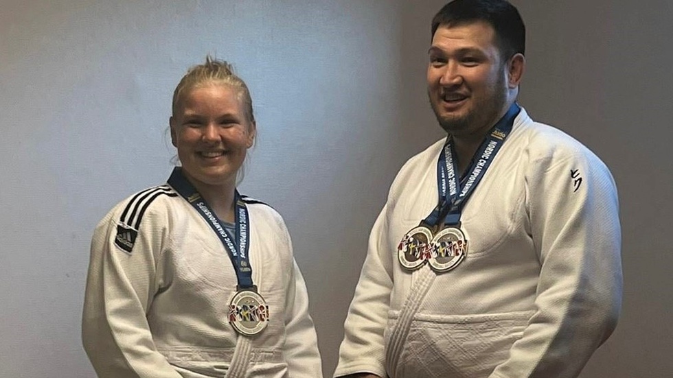 Elina Bergvall och Mirbek Niiazaliev från Judo Club Piteå.