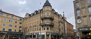 Snabbmatsrestaurang på Stora Torget ska säljas