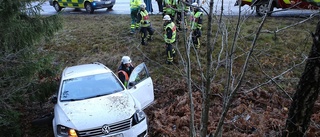 BLÅLJUS: Flera till sjukhus efter trafikolycka