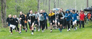 Värgårdselever sprang i terrängen