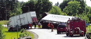 Lastbil av vägen