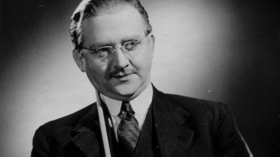 Skoldebattören Rolf Ekelund varnade nyligen för att romantisera det förflutna. Som varnande exempel lyfter han fram filmen Hets från 1944 av Alf Sjöberg; mest berömd för Stig Järrels rolltolkning av latinläraren Caligula.
