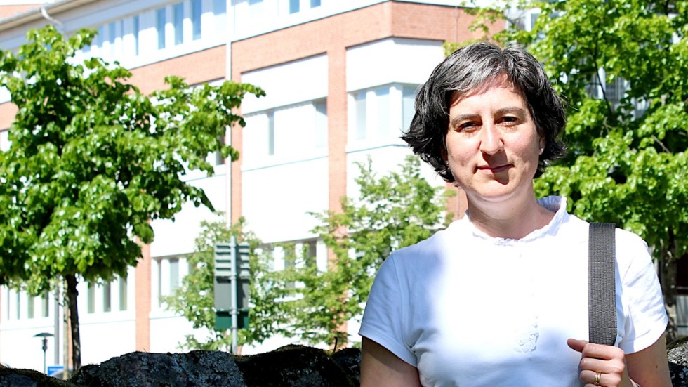 Regionens smittskyddsläkare Lisa Labbé Sandelin poängterar att vi lever i en pandemi och att smittan rör på sig.