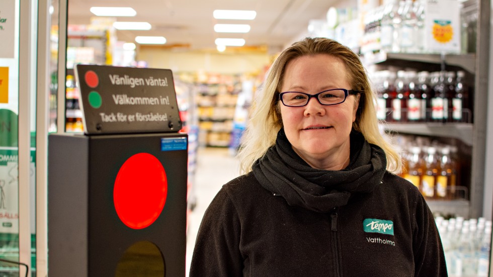 Redan har andra butiker hört av sig och undrat om systemet, berättar Åsa Andeer som driver Tempo i Vattholma tillsammans med sambon Torbjörn Hammar.