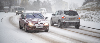 Se bilderna från snövädret och halkbekämpningen i Visby