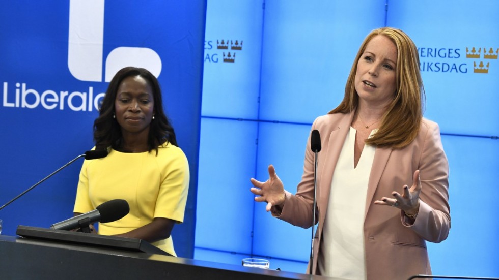 Borgerlig politik med S vid rodret är och förblir en liberal önskedröm.