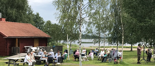 Ljuvlig sommarutflykt för SPF Seniorerna Rönnens medlemmar: ”Man kan inte leva ett mänskligt liv utan vänner”