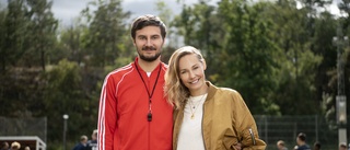 Carina och Erik Berg har blivit med fotbollslag