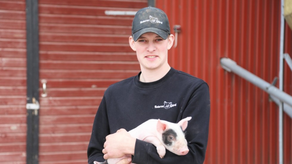 26-åriga Eric Jakobsson, i Lye har köpt Frindarve. Hur mycket han fick betala för gården är okänt.