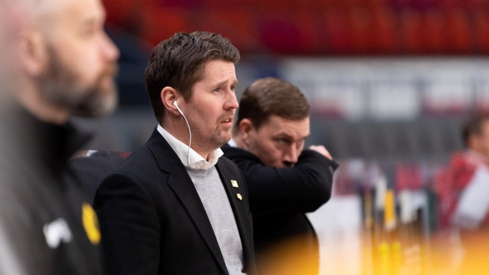 "Förhoppningsvis får vi betalt retroaktivt senare under den här matchserien", säger Stefan Klockare efter att Skellefteå AIK radat upp högklassiga chanser.