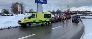 Två bilar i krock i centrala Skellefteå