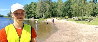 Strandvärdar håller koll på badgäster i sommar