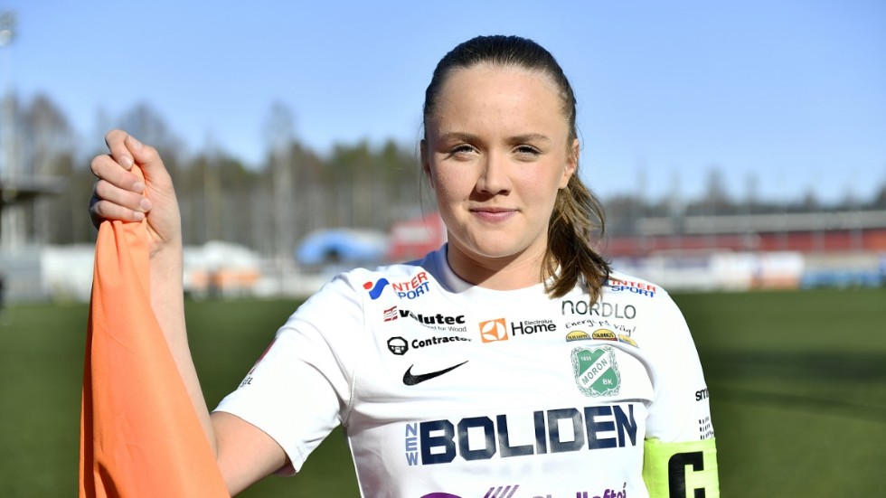 Wilma Stenman, med sju säsonger i Morön BK:s a-lag, är en av två lagkaptener i laget kommande säsong.