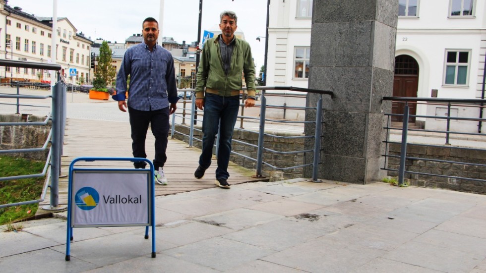 Dimitrios Karapiperis (till vänster) och Pavlos Retsas röstade i det svenska valet för första gången.