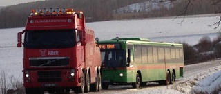 Bussolyckor oroar förälder till skolbarn