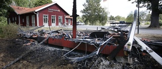 Kyrkoherden Karin Wibom bedrövad efter branden: "Jag blir både ledsen och sorgsen och arg"