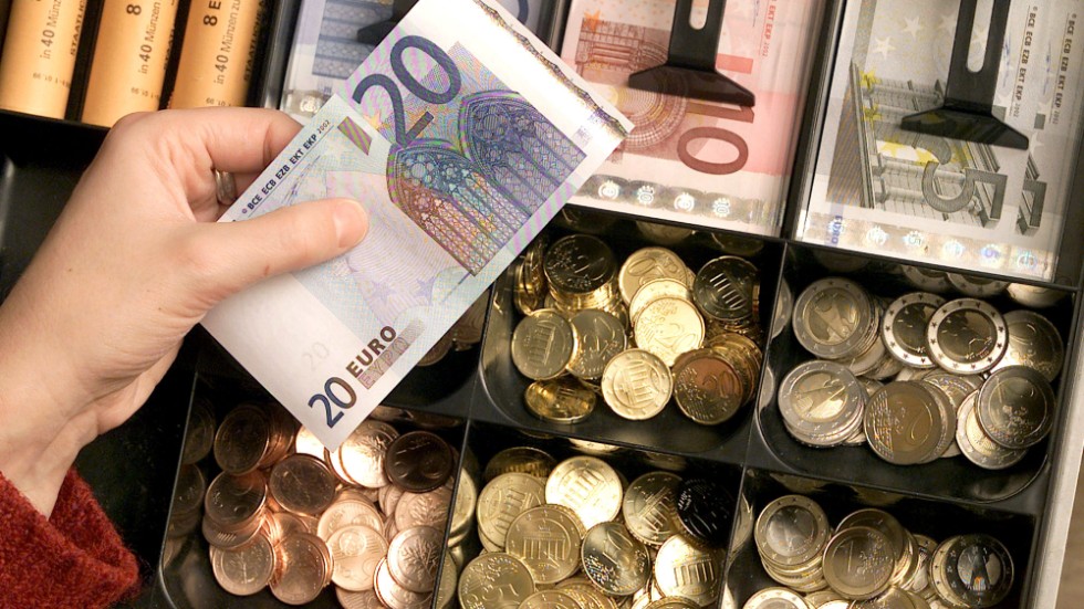 Euromynt och -sedlar. Arkivfoto.