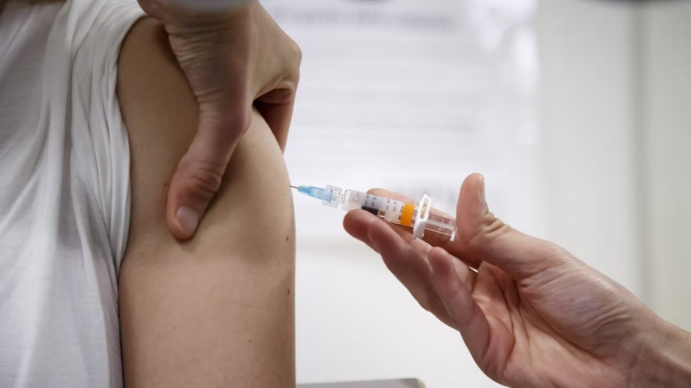 HPV-virus orsakar livmoderhalscancer. Om 70 procent av alla unga kvinnor vaccinerar sig avstannar spridningen och då kommer livmoderhalscancer att utrotas som cancerform. (Arkivbild)
