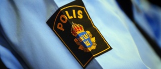 Polis åtalas för barnfridsbrott