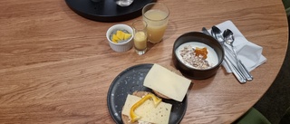 Trots fördelarna: Gratis frukost i skolan för dyrt