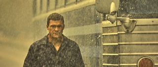 Biffen Alan Ritchson är en bättre Jack Reacher än Tom Cruise