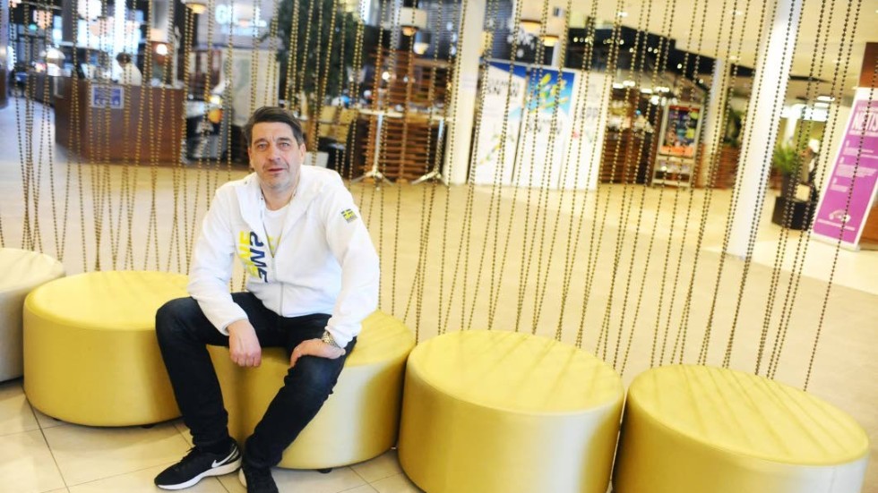Johan Sares, tidigare chef för det svenska längdlandslaget, är oroad för längdlandslagets framtid.