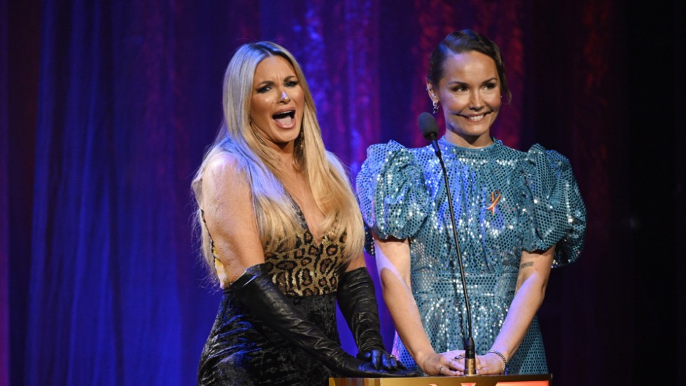 Carolina Gynning och Carina Berg meddelar att deras lilla livepodd vuxit till "en hel show". Arkivbild.