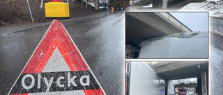 Big truck stuck under bridge in Skelleftehamn