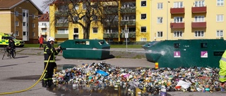 Återvinning började brinna – fick dumpa allt på marken