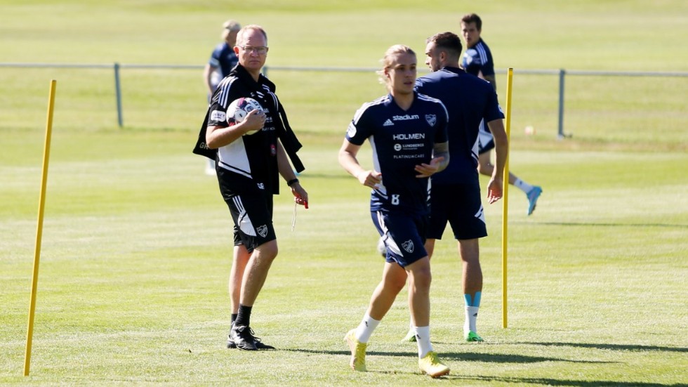 "Den fina målskillnad vi har är värd en poäng mot de andra lagen där nere", poängterar IFK-tränaren Glen Riddersholm 