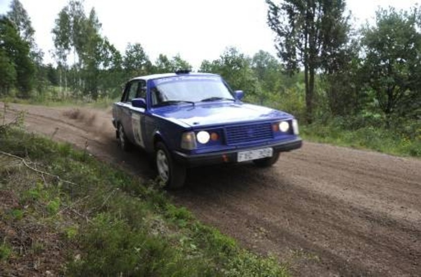 Tore Sandberg från Verkebäck i full fart på specialsträcka ett i Tjustknäppen. Tore segrade med dryga sex sekunders marginal.Foto: Ilkka Ranta