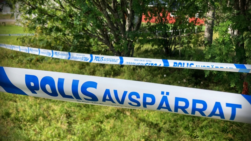 Misstänkt mord i by utanför Kalix. 