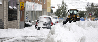 Stora mängder snö tidigt ställde till det på vägarna