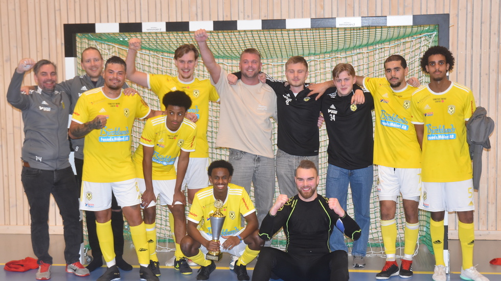 Glädje. Kisa BK vann KM i futsal.
