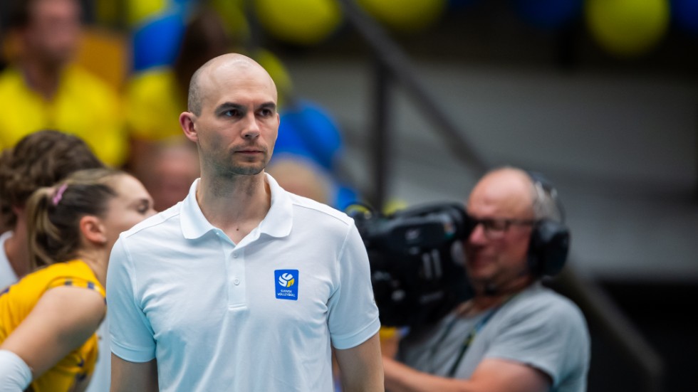 Det svenska volleybollandslagets förbundskapten Lauri Hakala missar EM av personliga skäl. Arkivbild.
