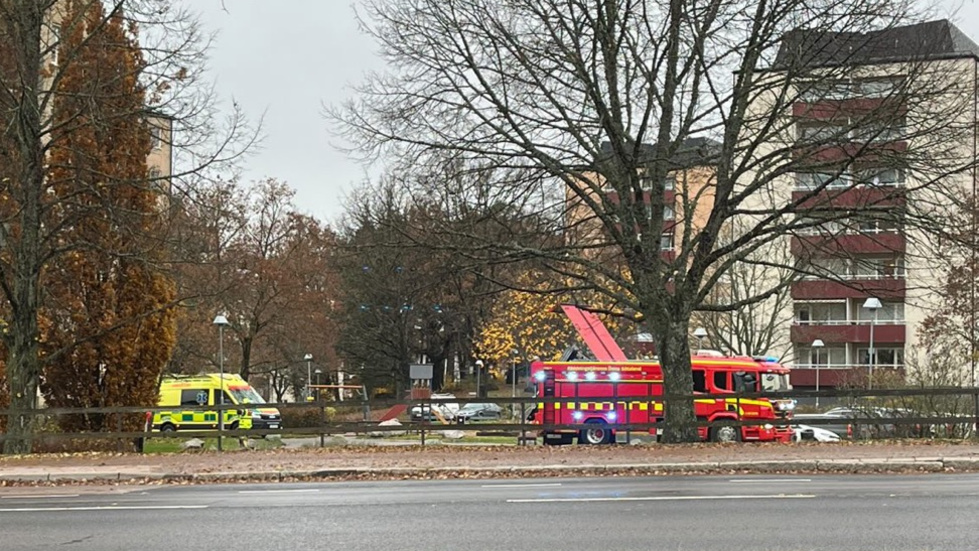 Räddningstjänsten rycket ut till Prästbolsgatan, men kunde inte hitta någon brand.