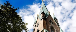 Sommarorgel fyller svala domkyrkovalv med välljud