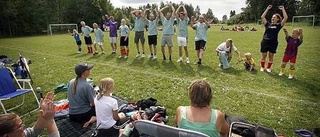 Folklig fotbollsfest i Tensta