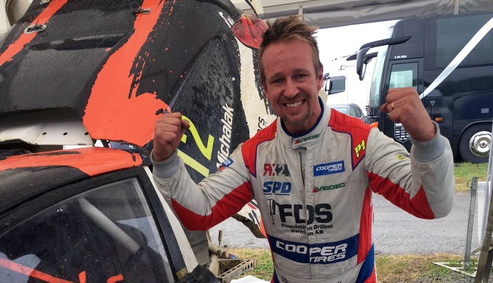 Framgång. Almungebon Anders Michalak efter finalplatsen i rallycross-EM i Frankrike.