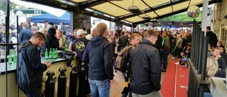 AIK-fansen på plats i Uppsala