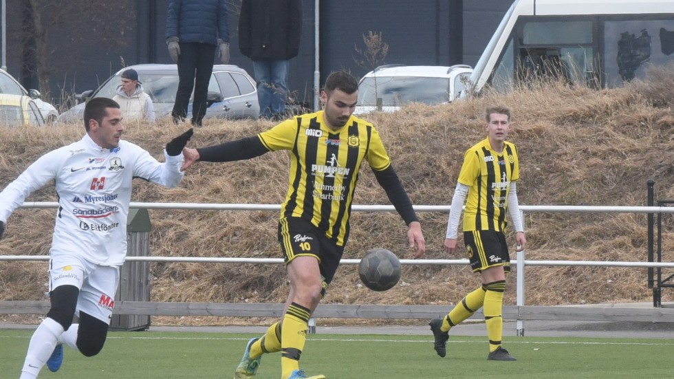 Karlo Goranci är spelande tränare i Gullringen.