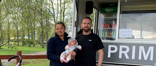 De driver foodtrucken som ger Brooklynkänsla i Mariefred: "Mycket positiva reaktioner"