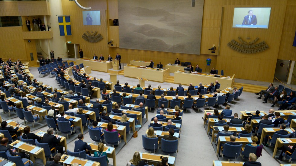 Runt 800 tidigare riksdagsledamöter har i dag tillgång till riksdagen trots att deras uppdrag är avslutade. Arkivbild.