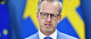 Regeringen öppnar för mer avlyssning