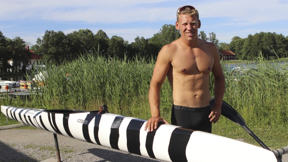 Tillbaka efter ett improviserat läger i Vaxholm med några landslagskompisar körde Dennis Kernen ett intervallpass på Djulösjön som uppladdning för SM.