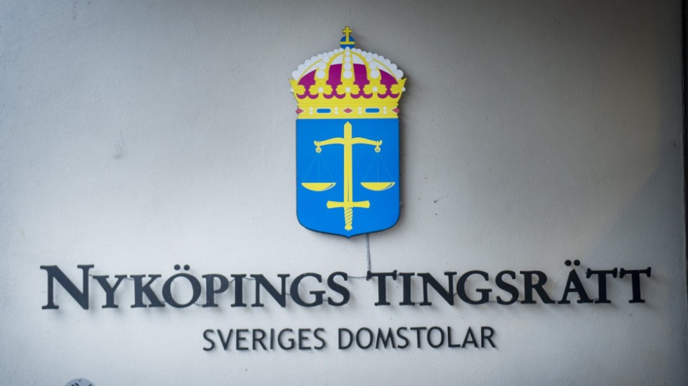 I förundersökningen i våldtäktsmålet mot Jacob Sandgren beskriver kvinnan att hon tvekade inför att göra en polisanmälan eftersom hon var rädd för vilka konsekvenser det skulle medföra. 