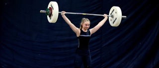 17-åriga JSM-debutanten kom hem med dubbla medaljer