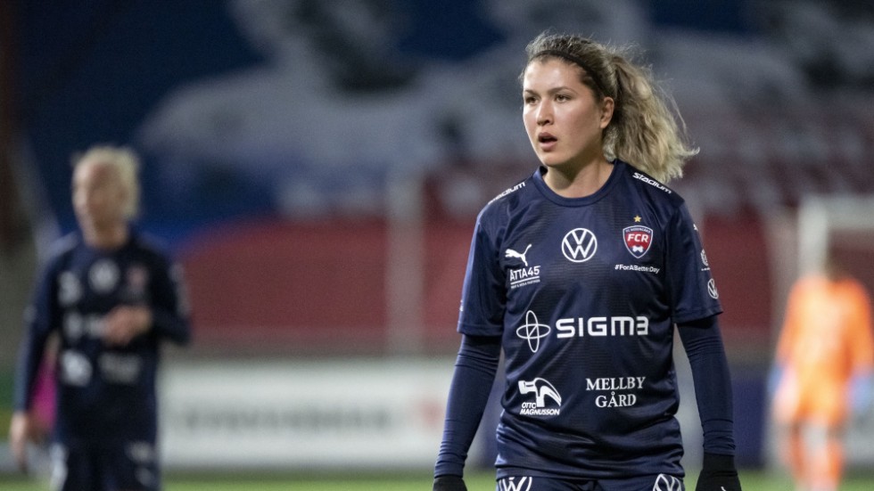 Rosengårds Loreta Kullashi (på bilden) och klubbkamraten Angel Mukasa lämnade U23-landslagets samling på eget bevåg. Nu väntar en utredning av det inträffade. Arkivbild.