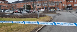 Vittnet: Dök upp två maskerade personer med pistoler